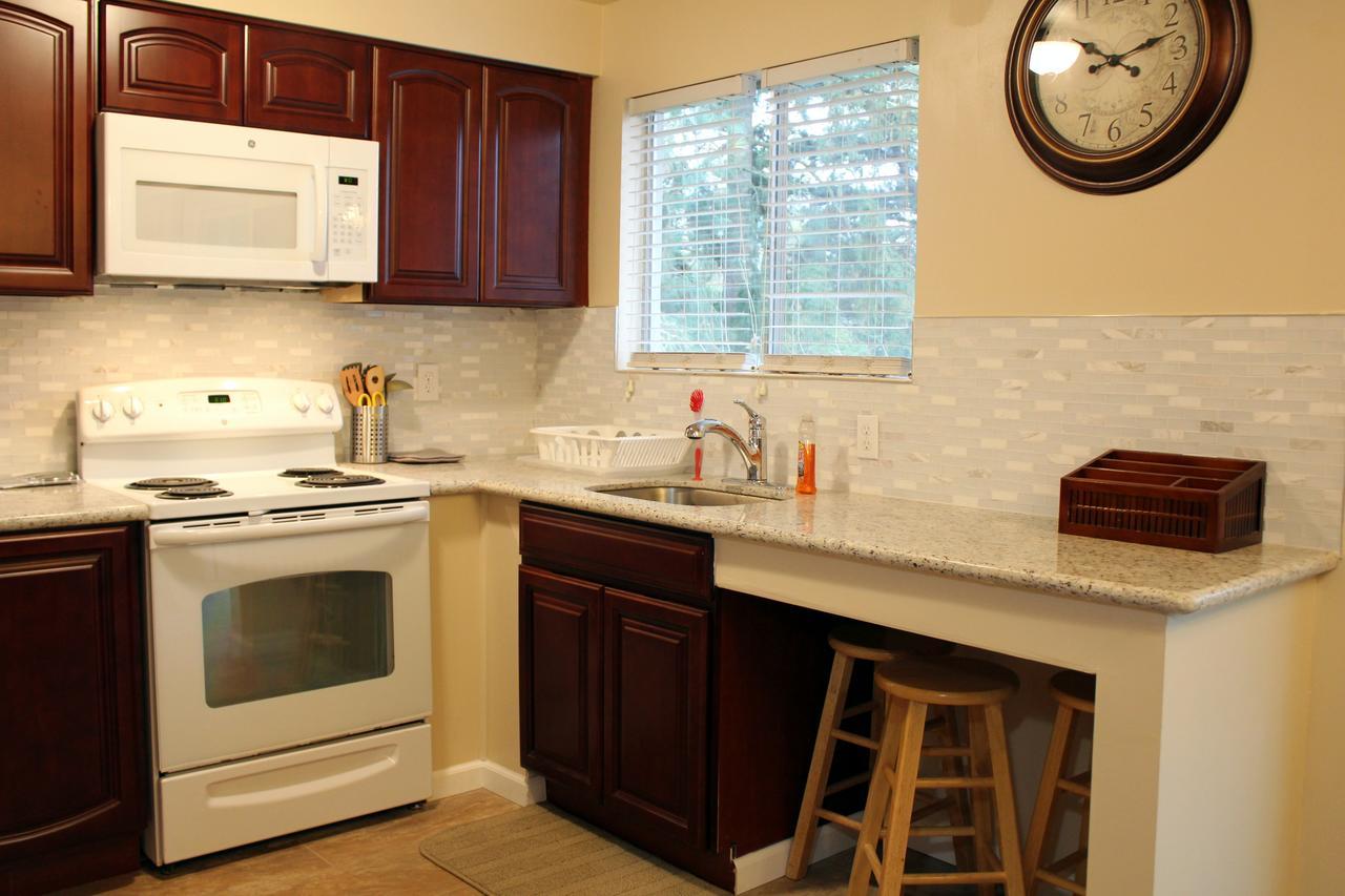 Guest house Brighton Mercer Island
